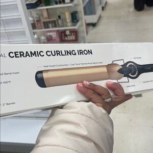 Tyche Black and Orange Curling Iron